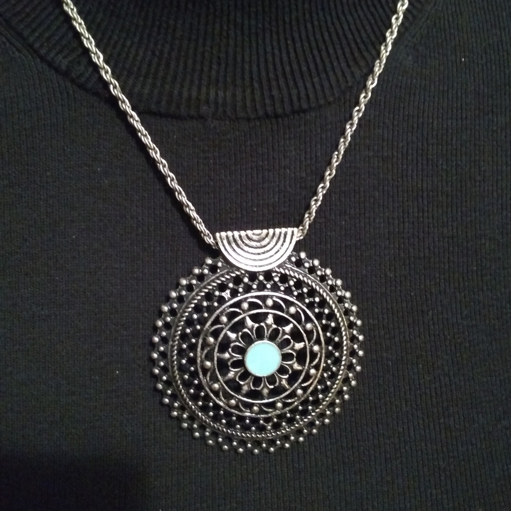 Necklace - NWOT